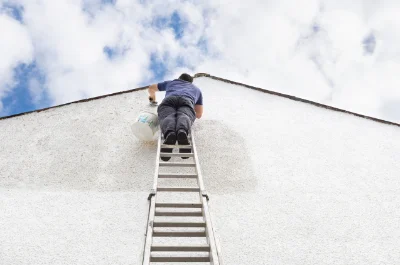 Peinture extérieure à Commenailles — façades et ravalement