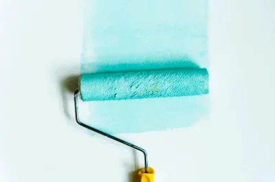 Peinture intérieure à Commenailles — murs, plafonds et boiseries